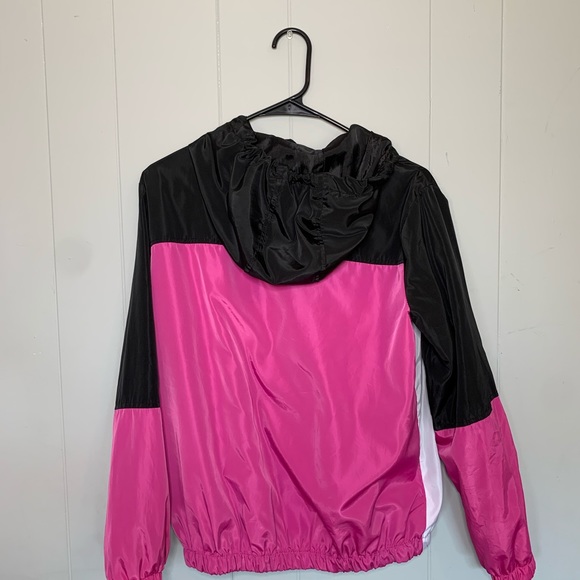 Jacket / wind breaker - Picture 2 of 2